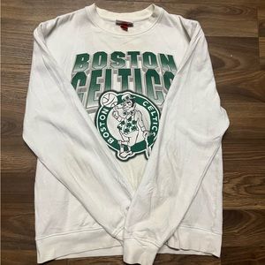 Preowned Vintage Men's Size L Mitchell & Ness Green Boston Celtics Sweatshirt